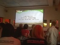 wm  ...mach es. Er machts :-)